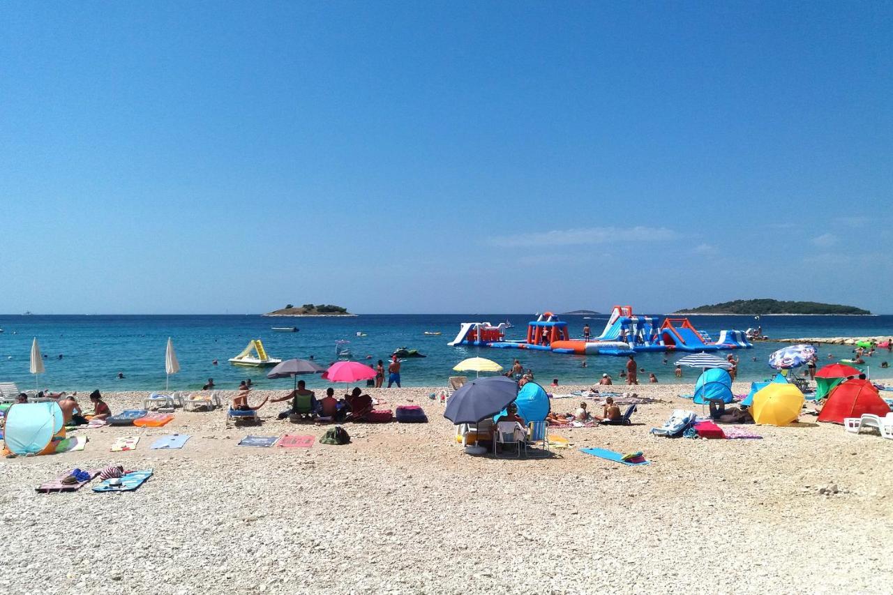 Family Friendly Apartments With A Swimming Pool Rogoznica - 7557 מראה חיצוני תמונה