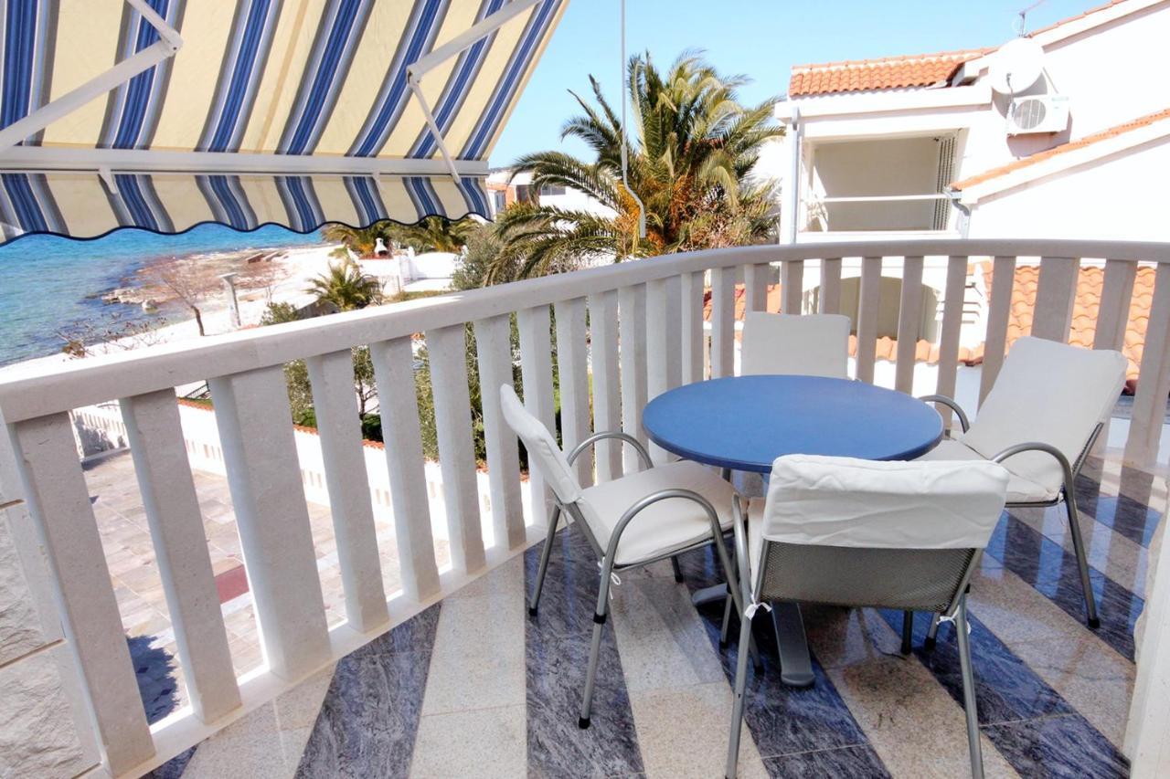 Family Friendly Apartments With A Swimming Pool Rogoznica - 7557 מראה חיצוני תמונה
