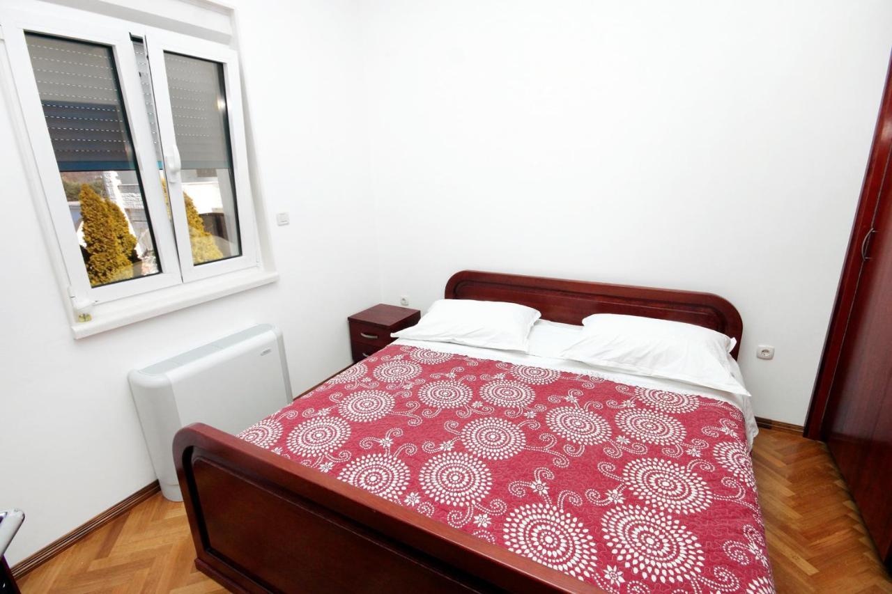 Family Friendly Apartments With A Swimming Pool Rogoznica - 7557 מראה חיצוני תמונה