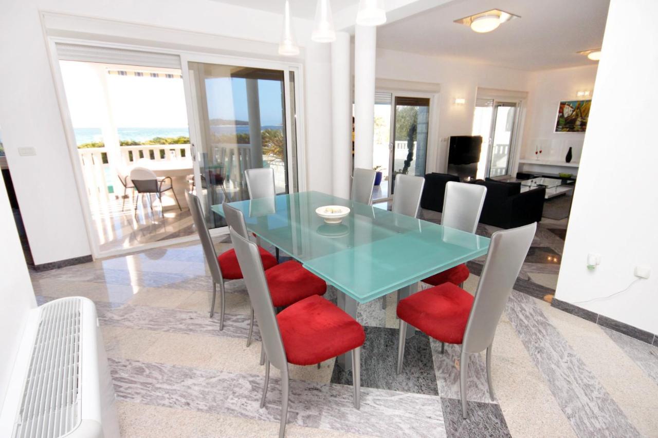 Family Friendly Apartments With A Swimming Pool Rogoznica - 7557 מראה חיצוני תמונה